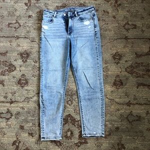 American Eagle Stretch Mom Jean